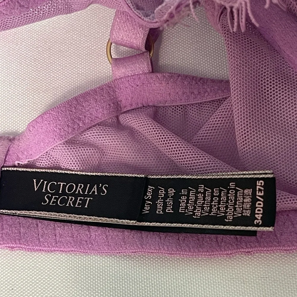 VICTORIA'S SECRET DREAM ANGEL DEMI BRA 34DD BLING  Gold Chain Pink LACE H-15‎